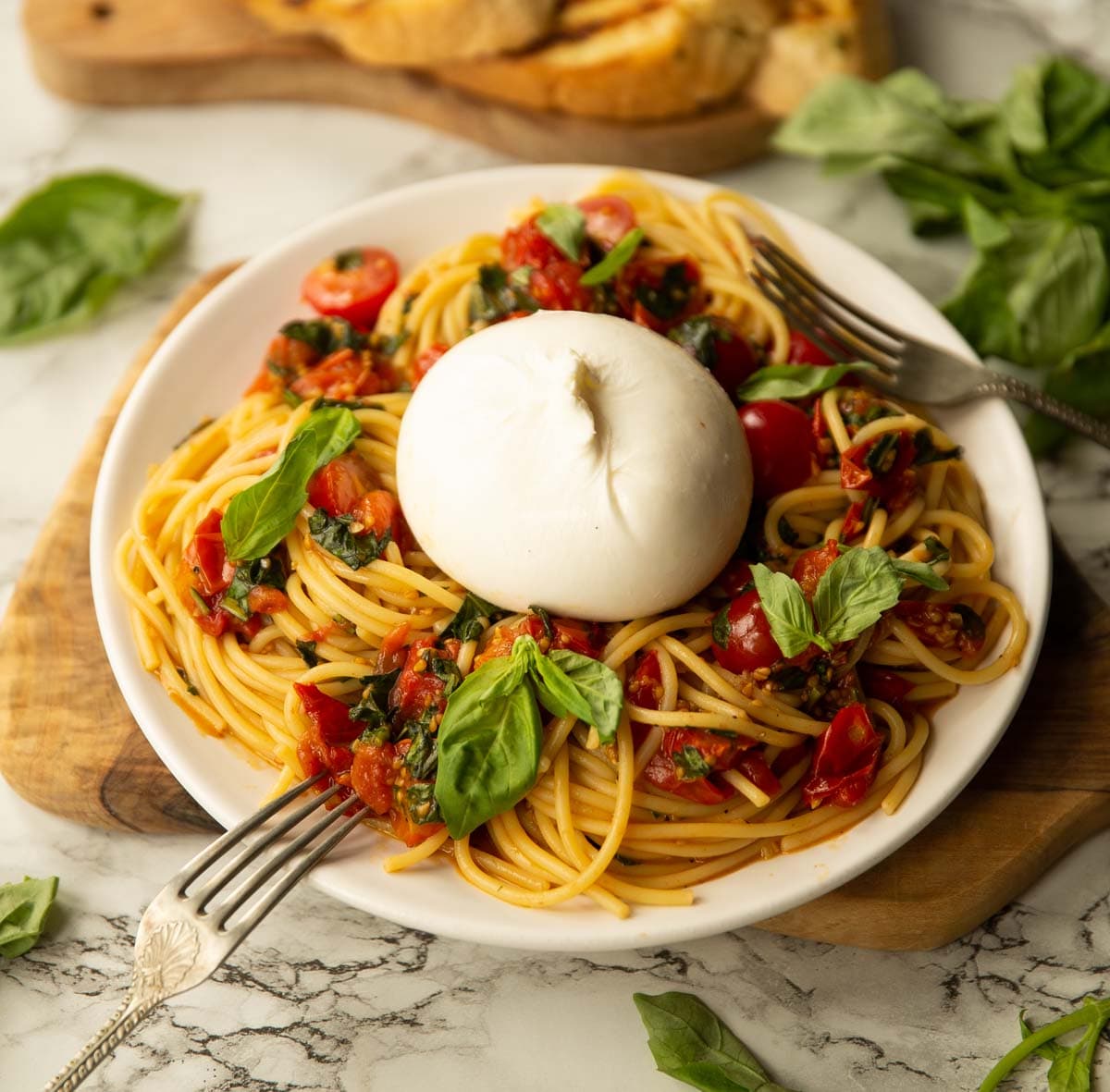 Caprese Burrata Pasta with Roasted Tomatoes