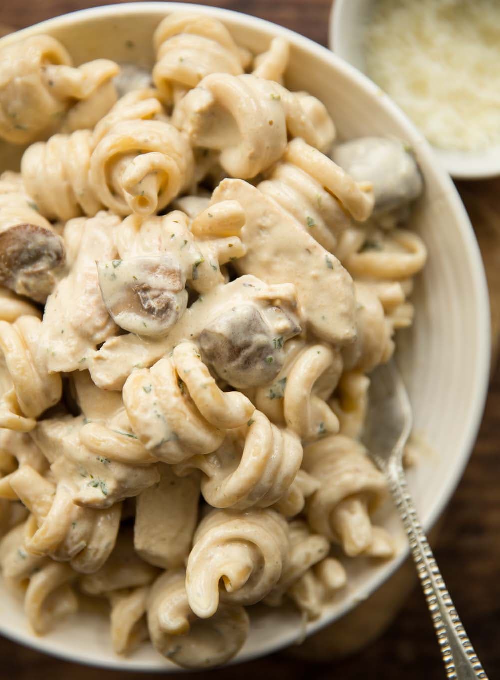 Creamy Chicken and Mushroom Pasta with White Wine and Parmesan